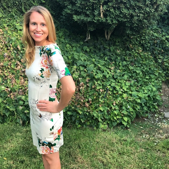 Flowered Fitted Dress - Picture 3 of 4